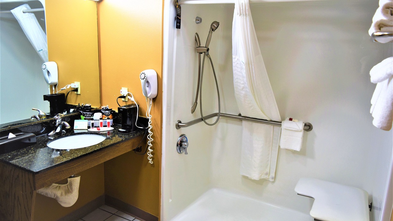 Photo of Bathroom in Forest City