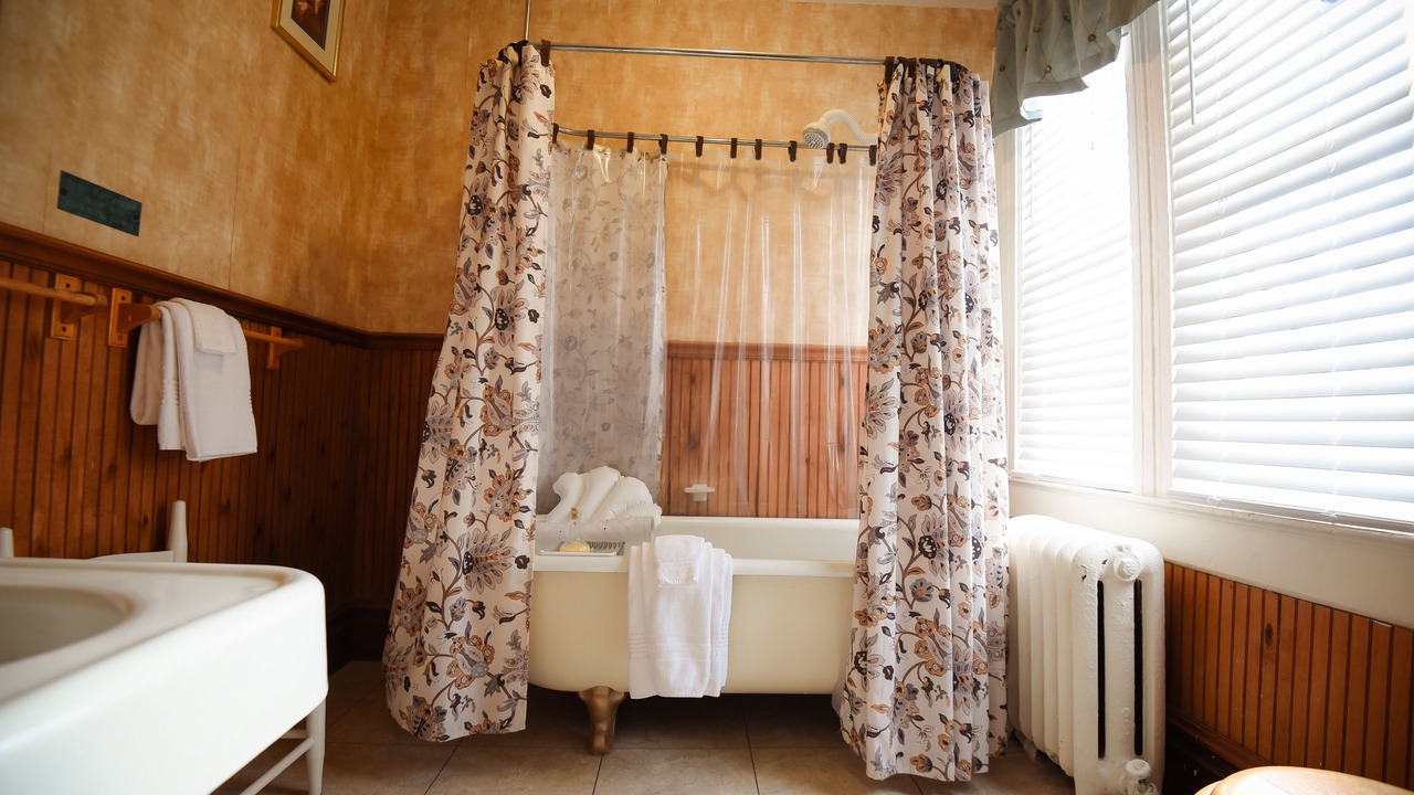 Photo of Bathroom in Hendersonville