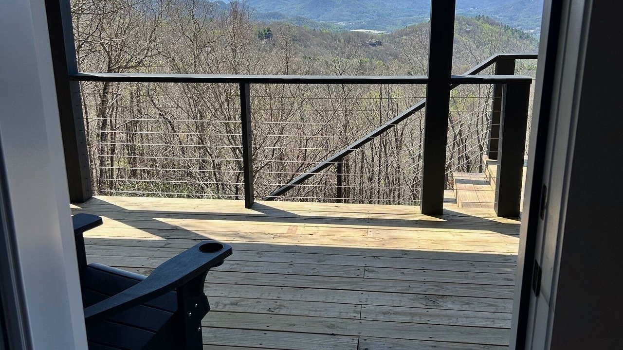 Photo of Bedroom in Scaly Mountain