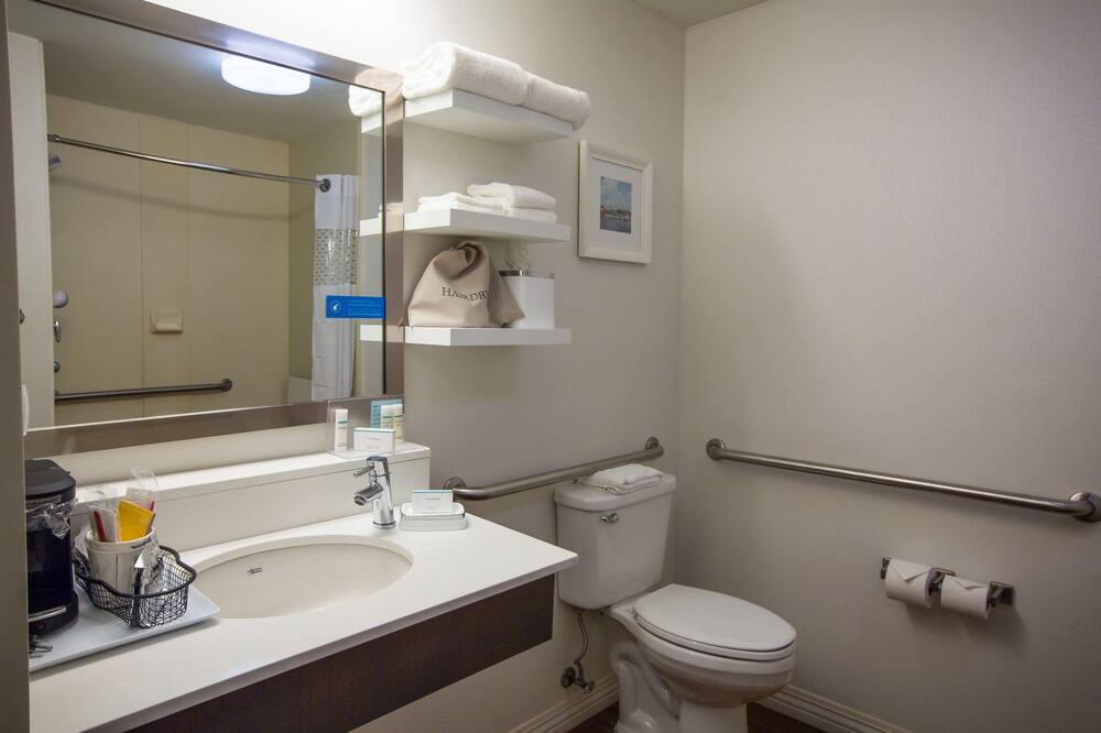 Photo of Bathroom in Washington