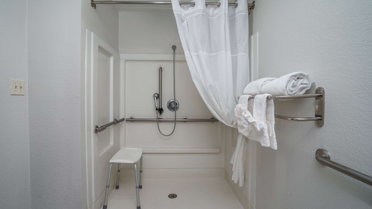 Photo of Bathroom in Cedar Point