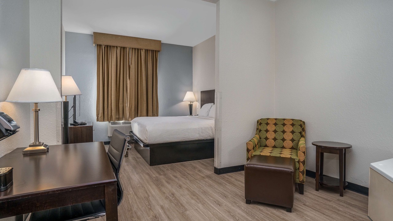 Photo of Bedroom in Cedar Point