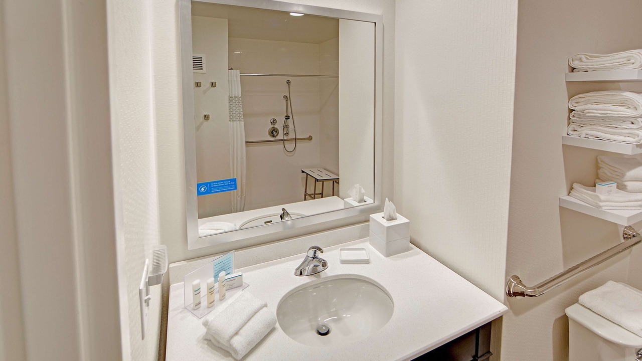 Photo of Bathroom in Skyland