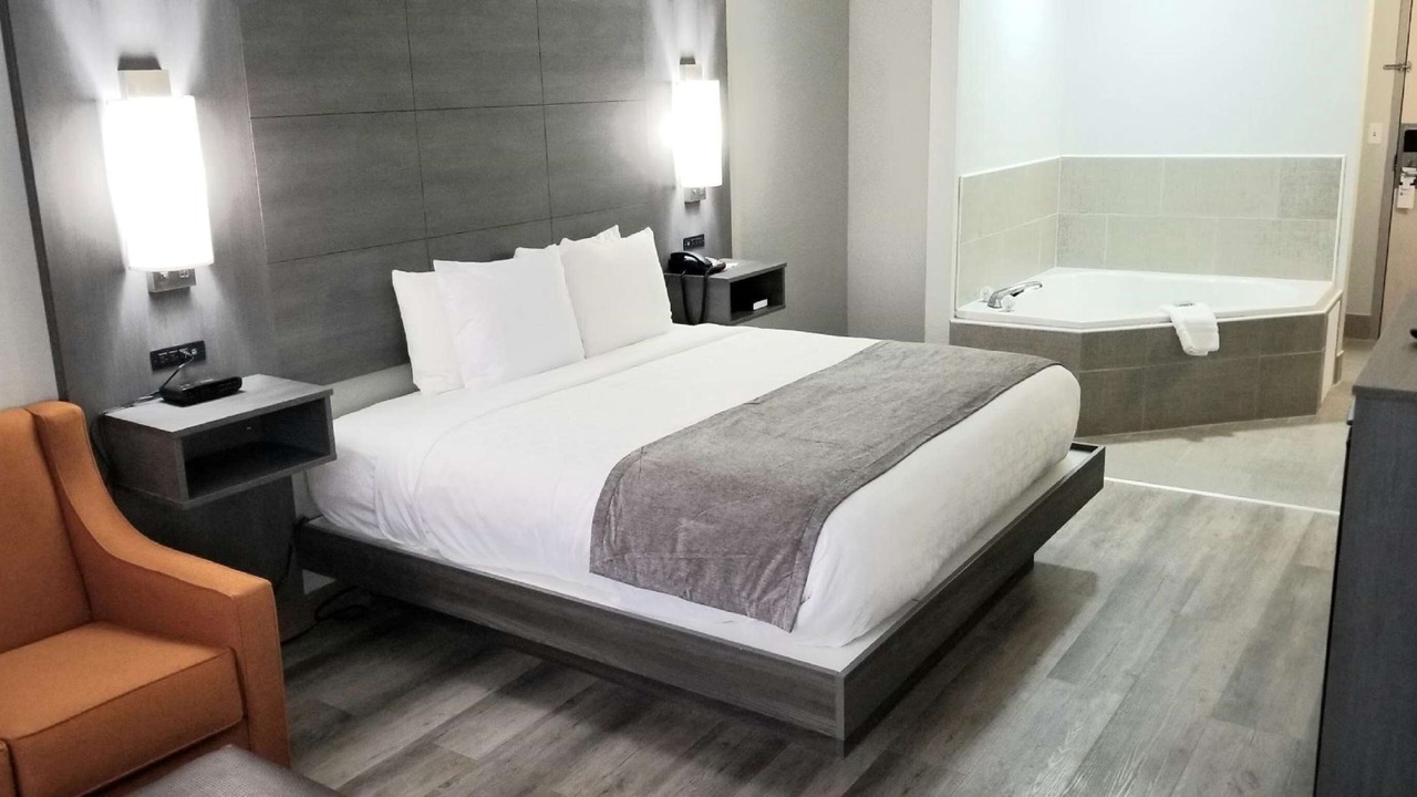 Photo of Bedroom in Shallotte
