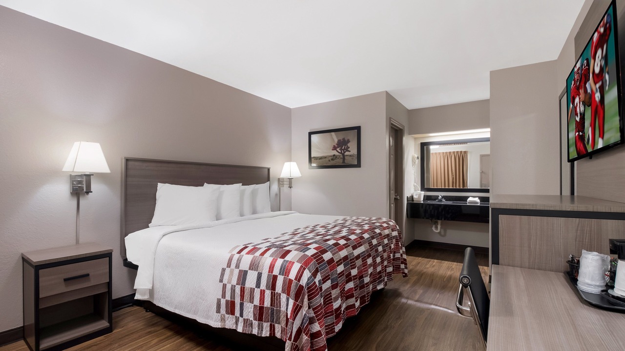 Photo of Bedroom in Lookout Valley Neighborhood Association