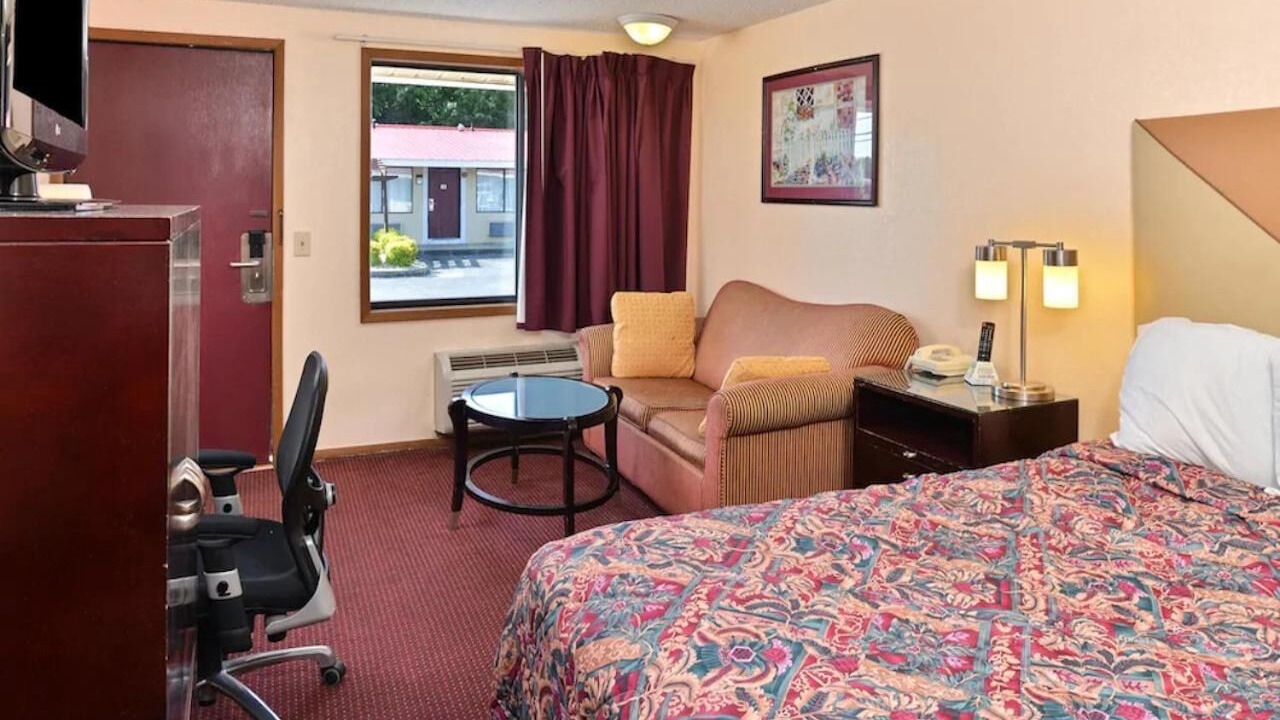 Photo of Bedroom in Kinston