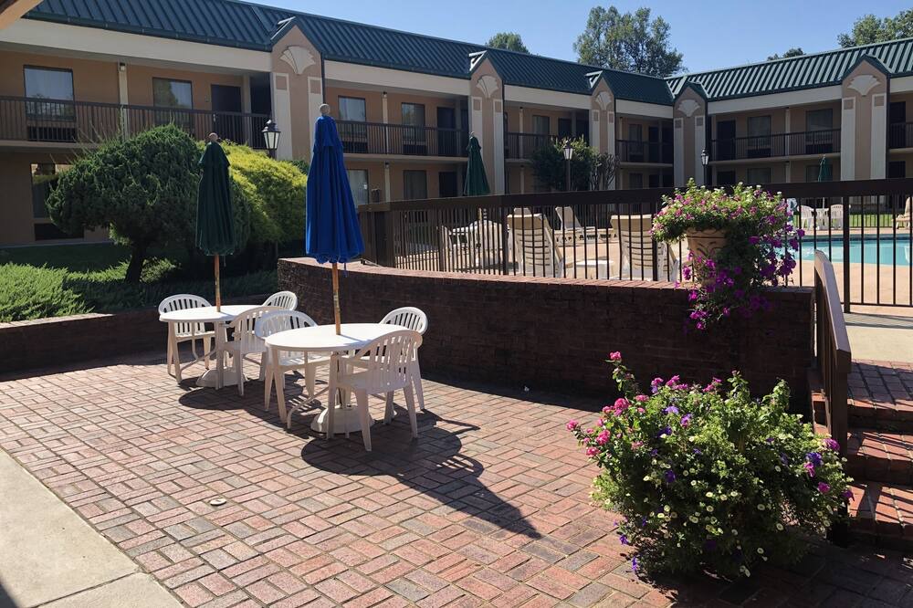 Photo of Outdoor in Morganton