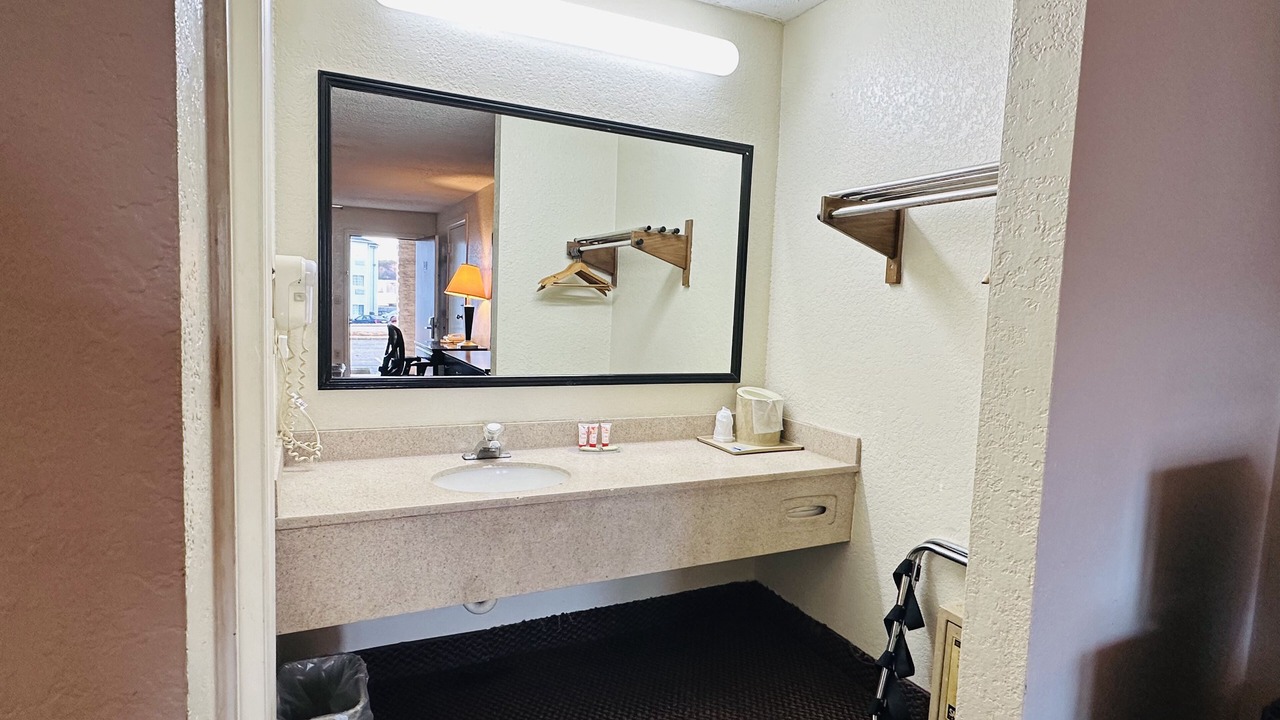 Photo of Bathroom in Kannapolis