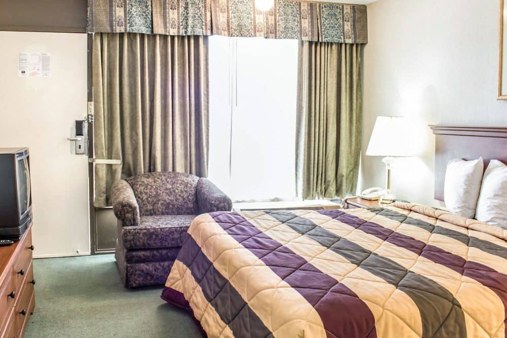 Photo of Bedroom in Greensboro