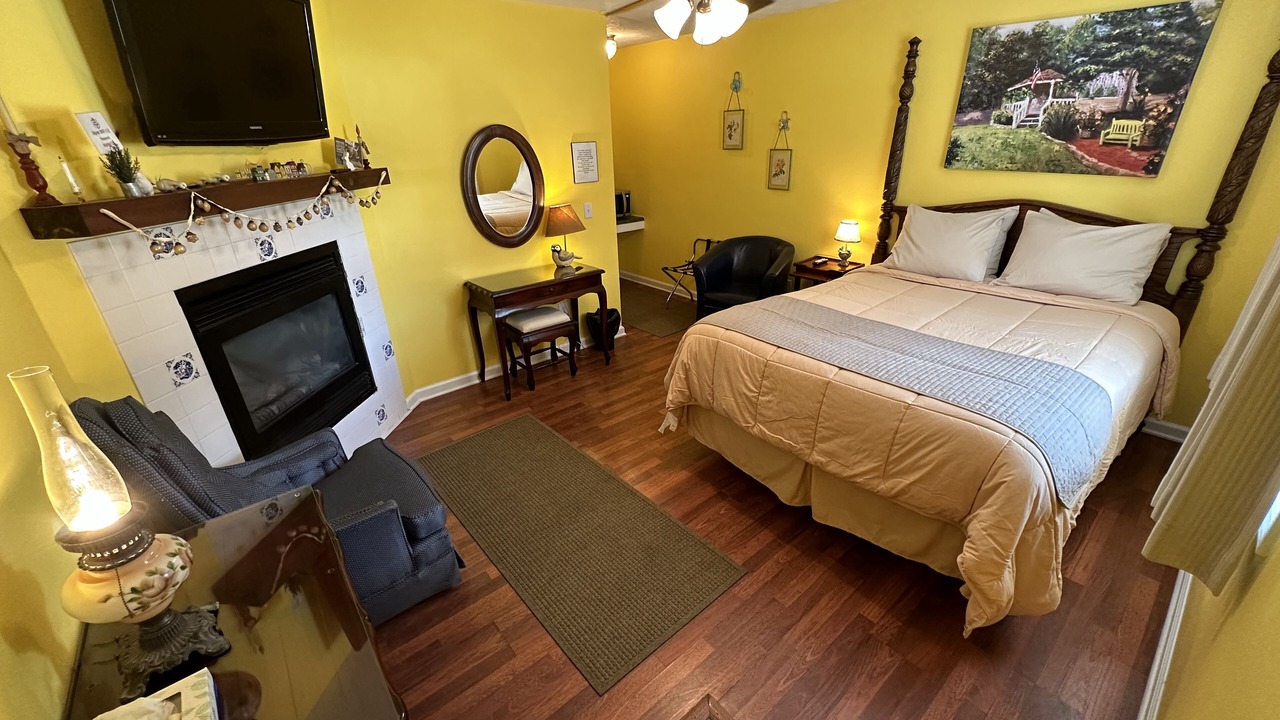 Photo of Bedroom in Blowing Rock