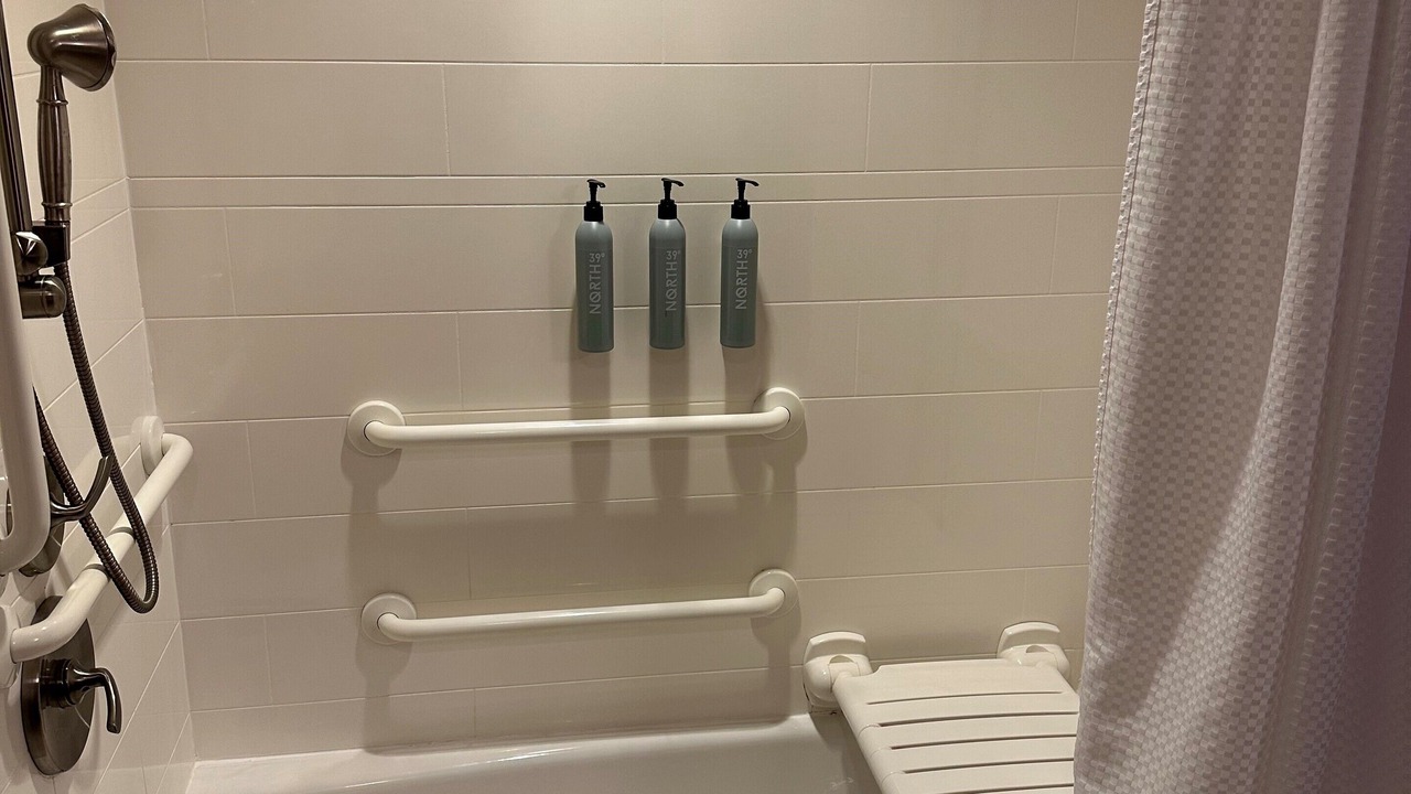 Photo of Bathroom in Arden