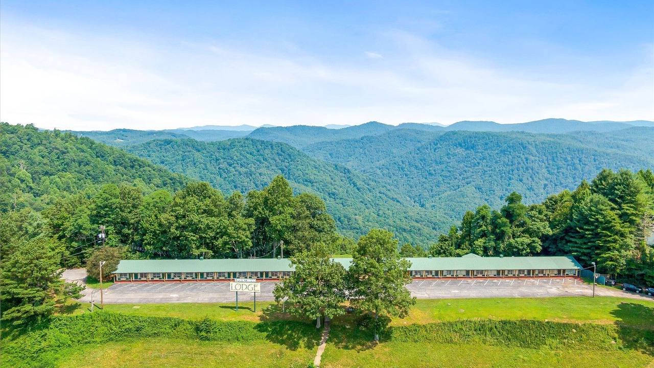 Photo of Outdoor in Saluda