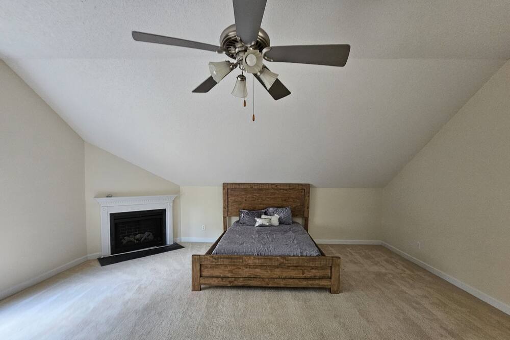Photo of Bedroom in Olivia