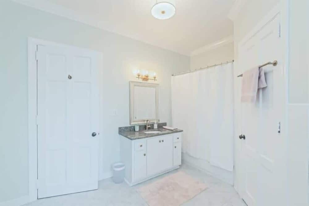 Photo of Bathroom in Olde Town Augusta