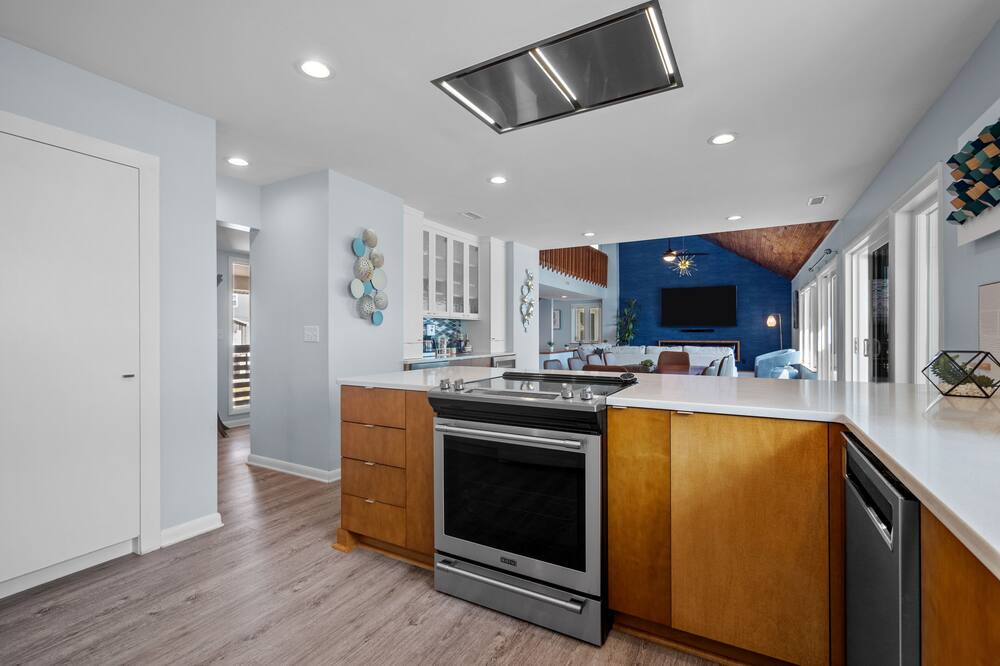 Photo of Kitchen in McCutcheon Field