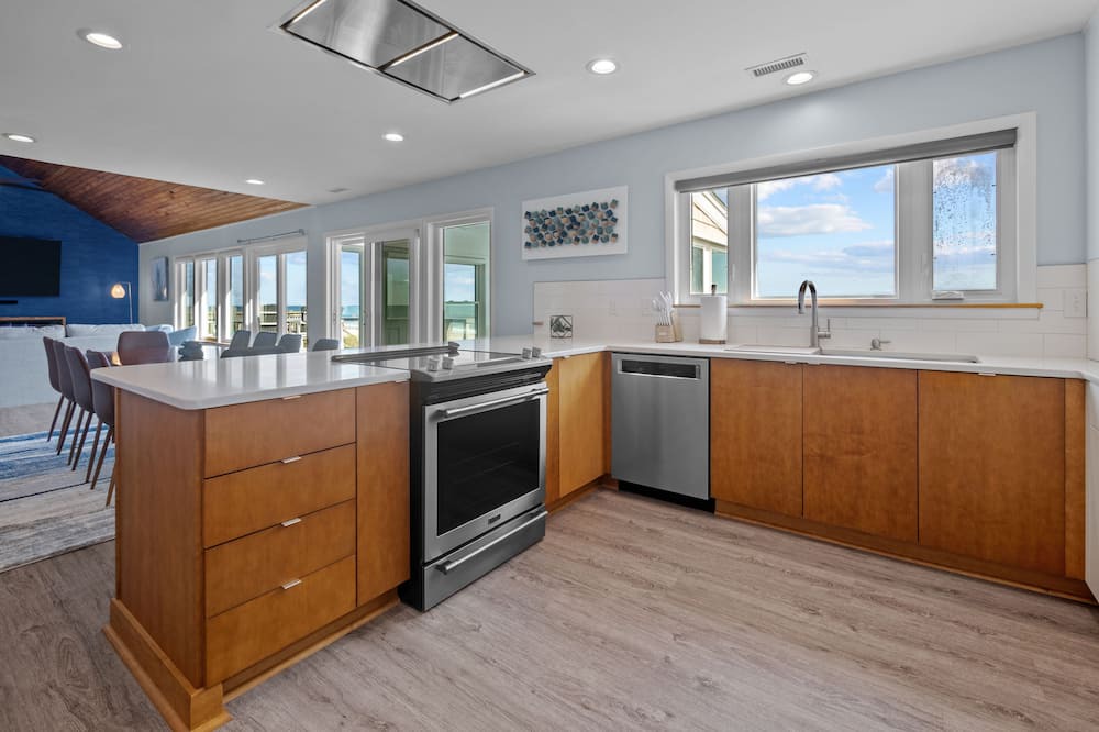 Photo of Kitchen in McCutcheon Field
