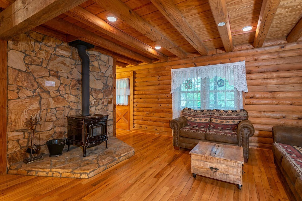 Photo of Livingroom in Weaverville