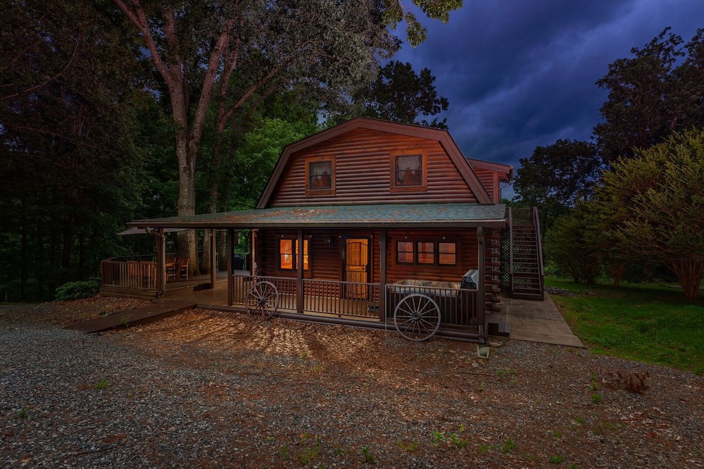 Photo of Outdoor in Weaverville