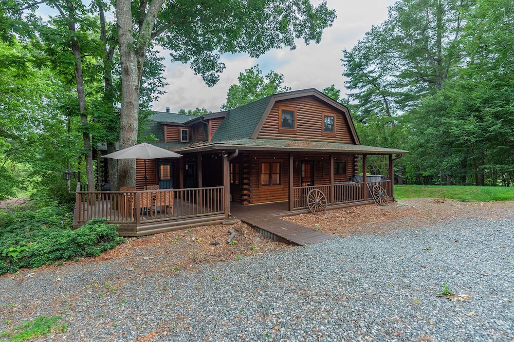 Photo of Outdoor in Weaverville