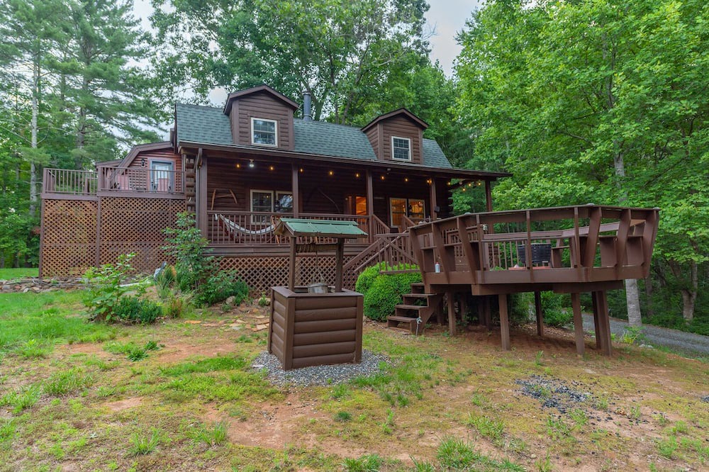 Photo of Outdoor in Weaverville