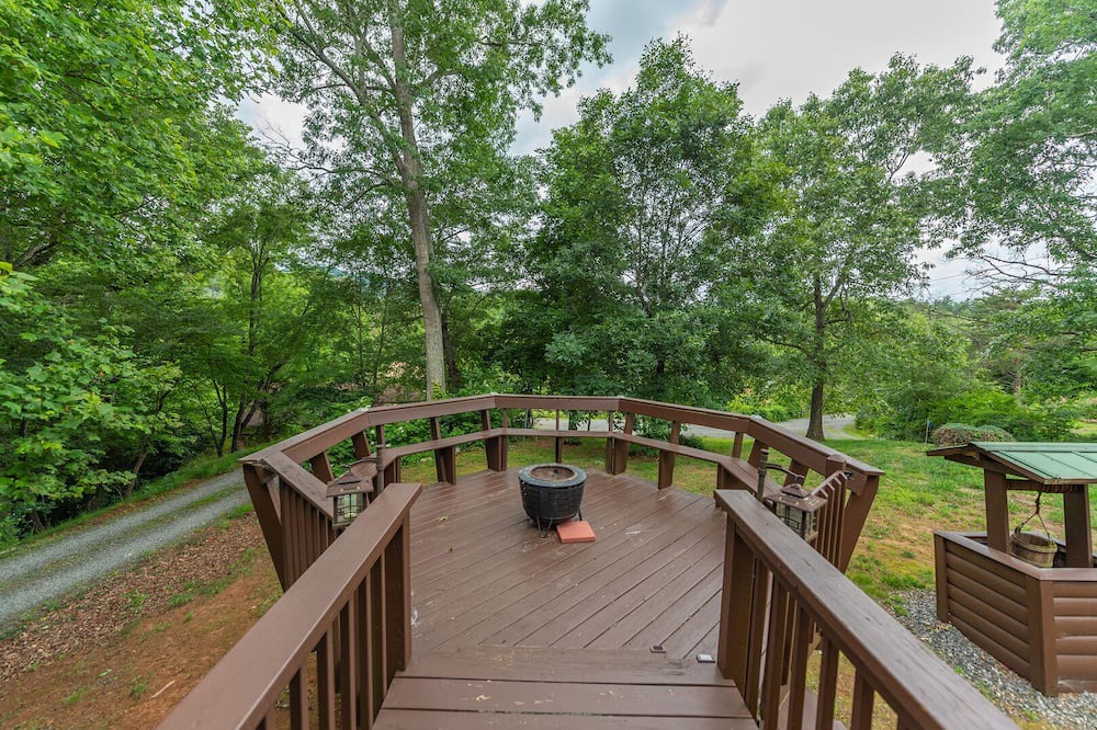 Photo of Outdoor in Weaverville