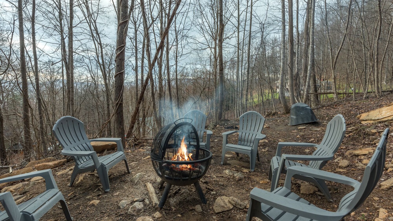Photo of Outdoor in Weaverville
