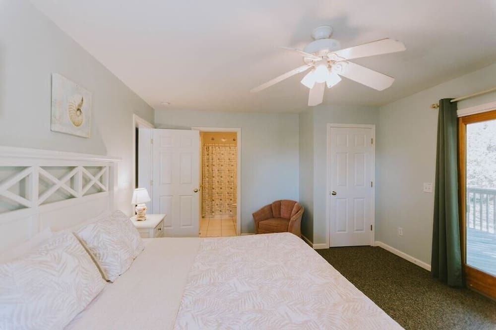 Photo of Bedroom in Southern Shores