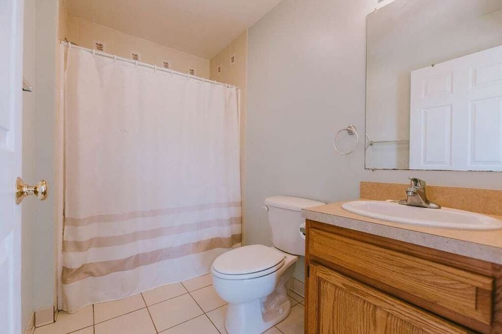 Photo of Bathroom in Southern Shores
