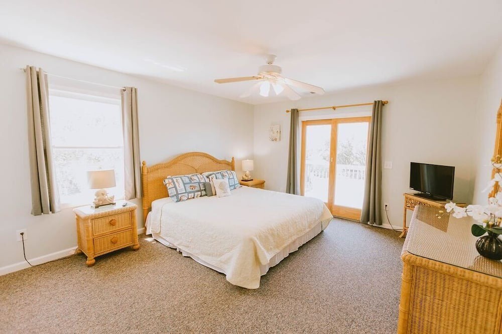 Photo of Bedroom in Southern Shores