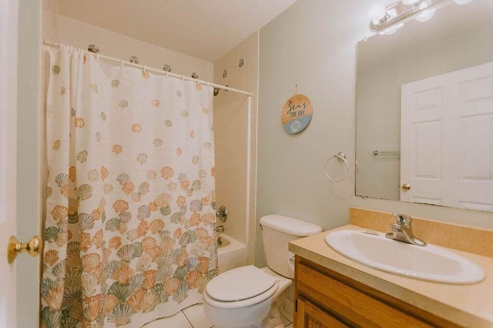 Photo of Bathroom in Southern Shores