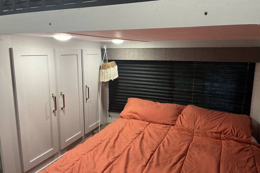Photo of Bedroom in Forest City