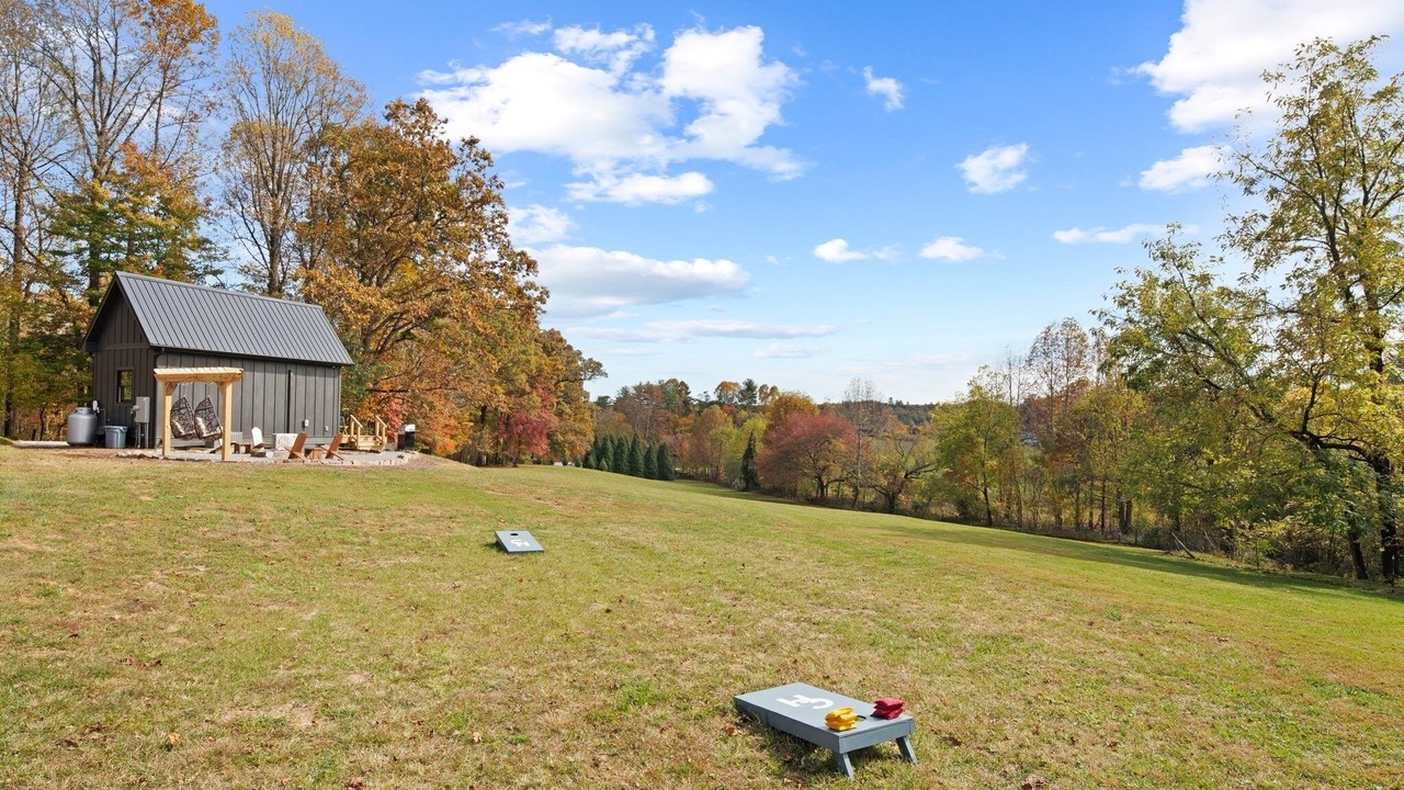 Photo of Outdoor in Mills River