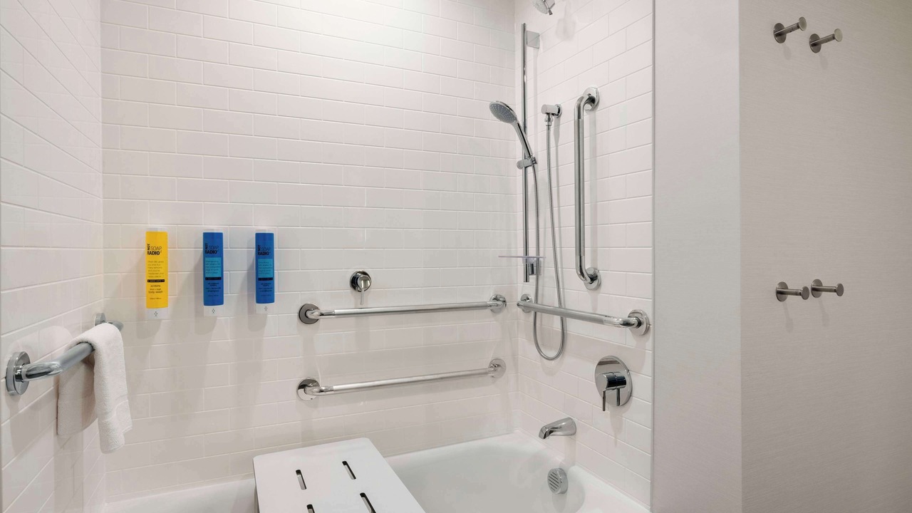 Photo of Bathroom in Executive Park