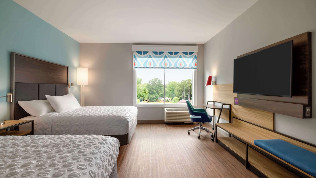 Photo of Bedroom in Executive Park