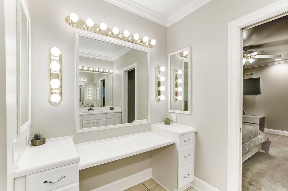 Photo of Bathroom in Wessex Square
