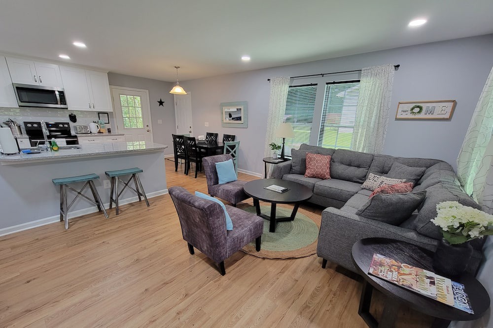 Photo of Livingroom in Waxhaw
