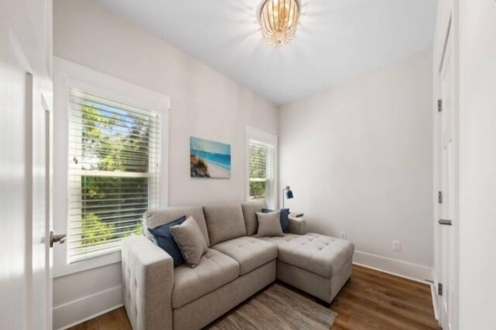 Photo of Bedroom in Wilmington Beach