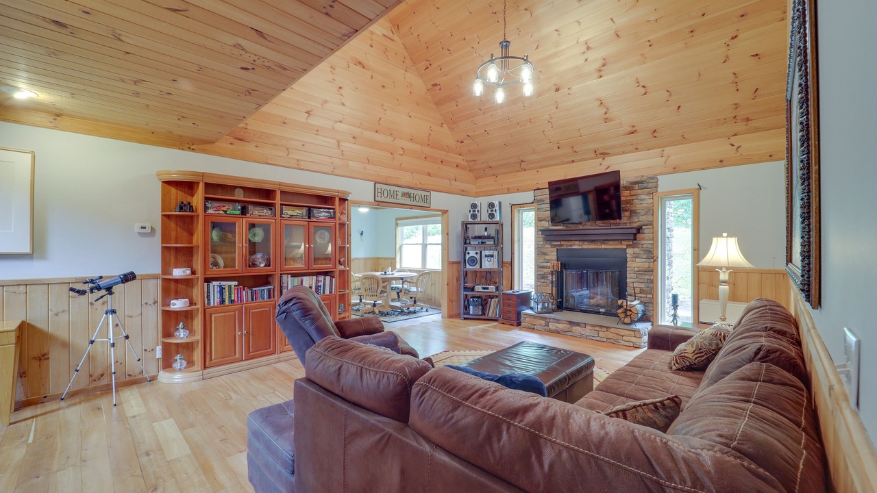 Photo of Livingroom in Bakersville