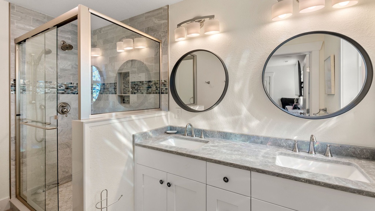 Photo of Bathroom in Colington Harbour