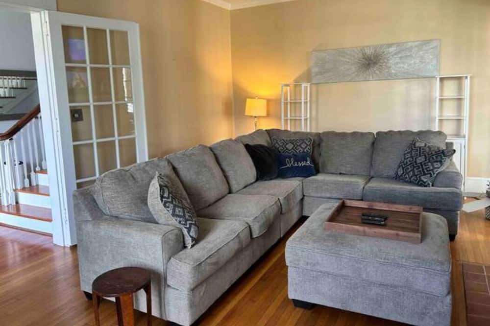 Photo of Livingroom in Reidsville