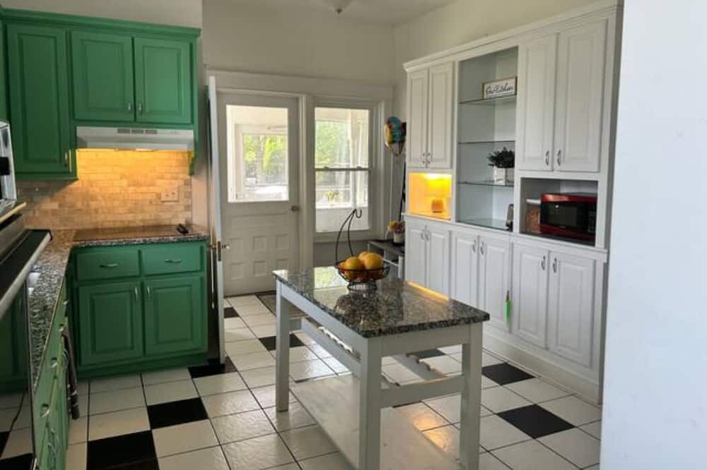 Photo of Kitchen in Reidsville