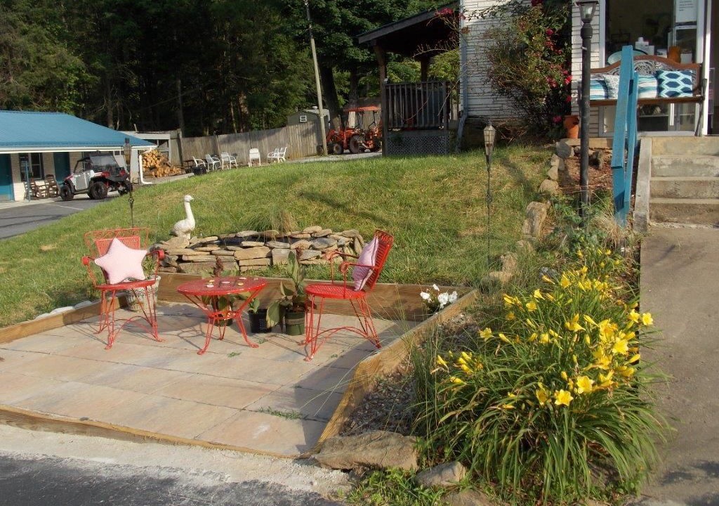 Photo of Others in Maggie Valley