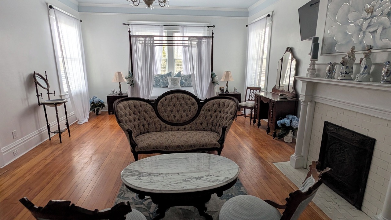 Photo of Bedroom in Benson