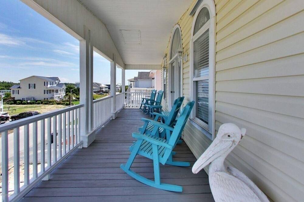 Photo of Patio Balcony in Holden Beach