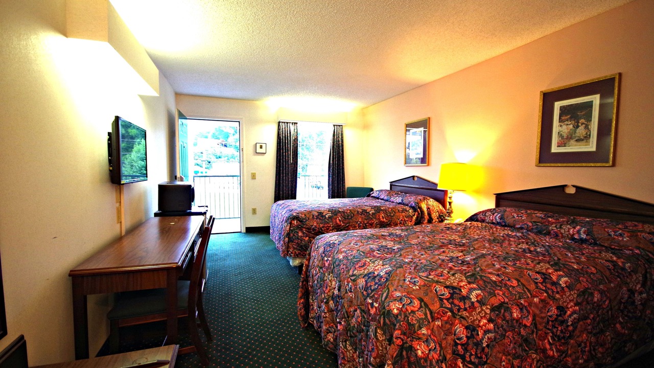 Photo of Bedroom in Lenoir