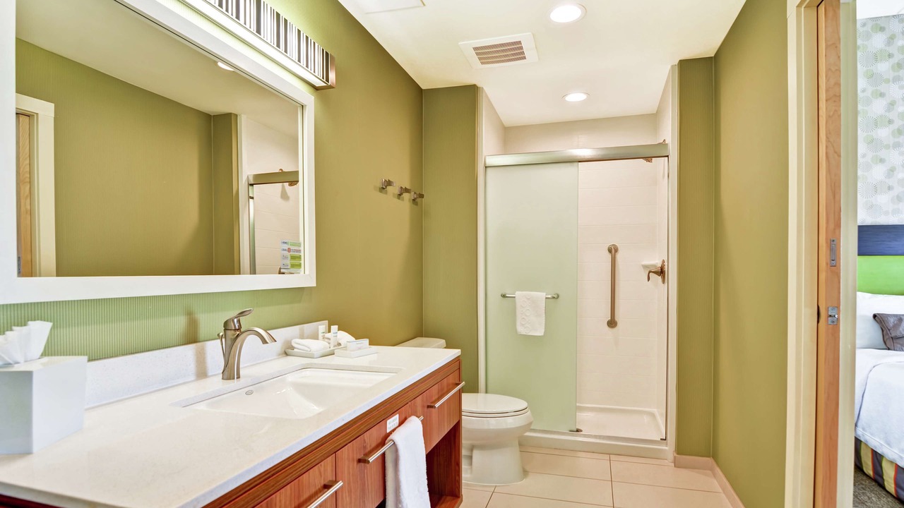 Photo of Bathroom in Executive Park