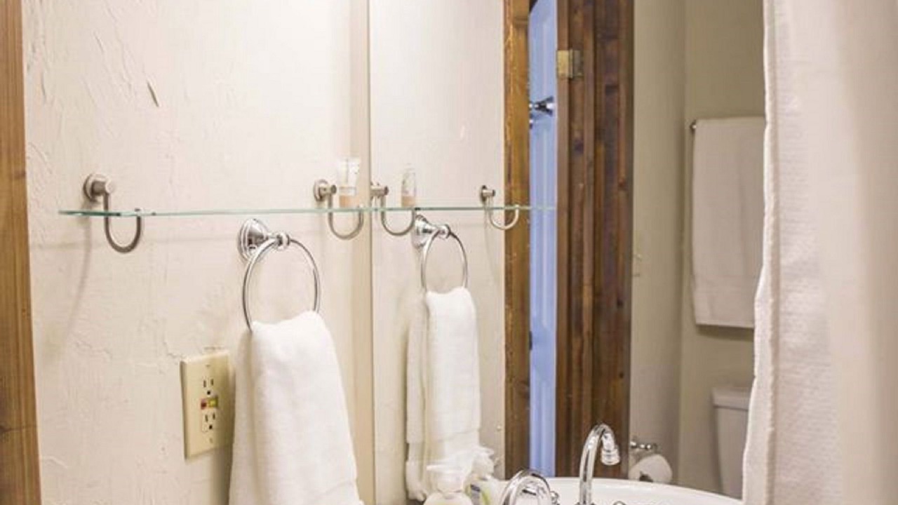 Photo of Bathroom in Sapphire