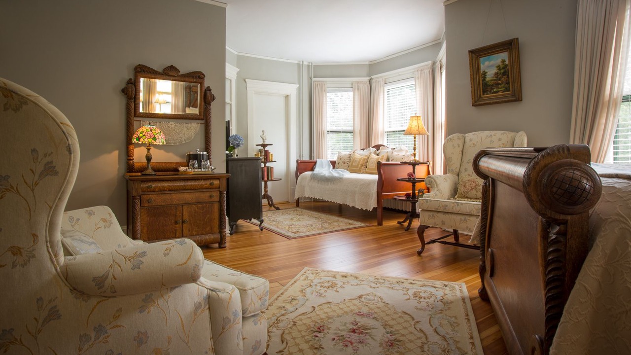 Photo of Bedroom in Historic Montford