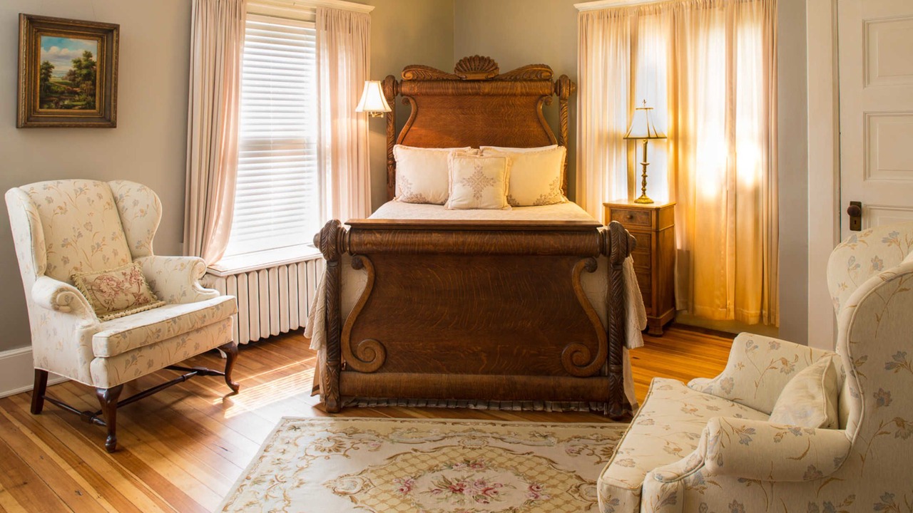 Photo of Bedroom in Historic Montford