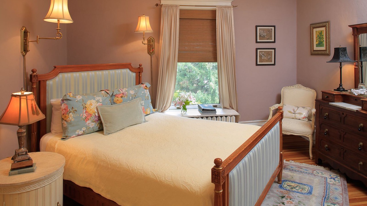 Photo of Bedroom in Historic Montford